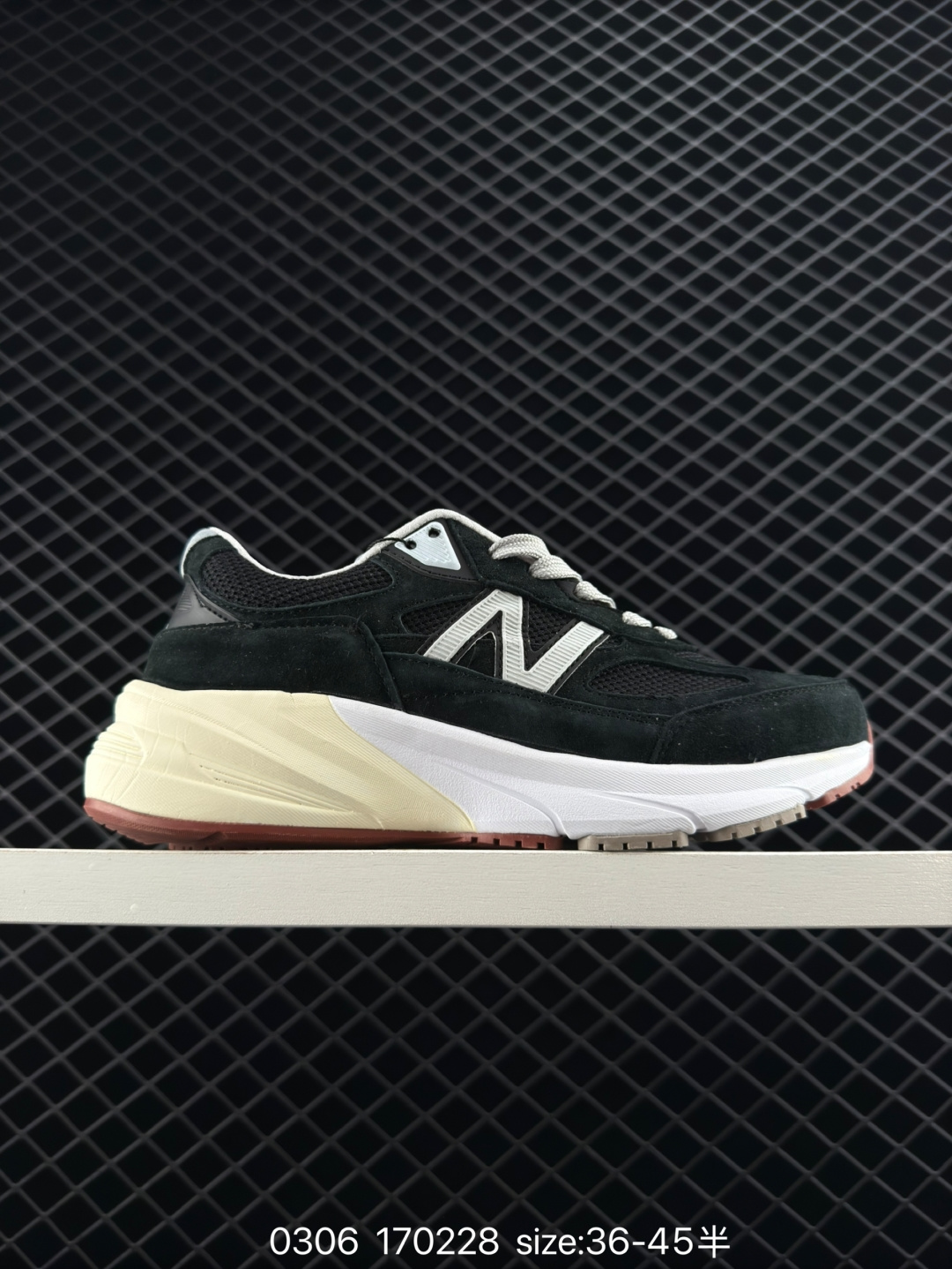 Loro Piana x New Balance 990 V6